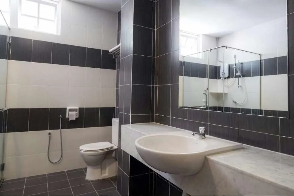6, Persiaran Tanjung Bunga 3 Villa Batu Ferringhi