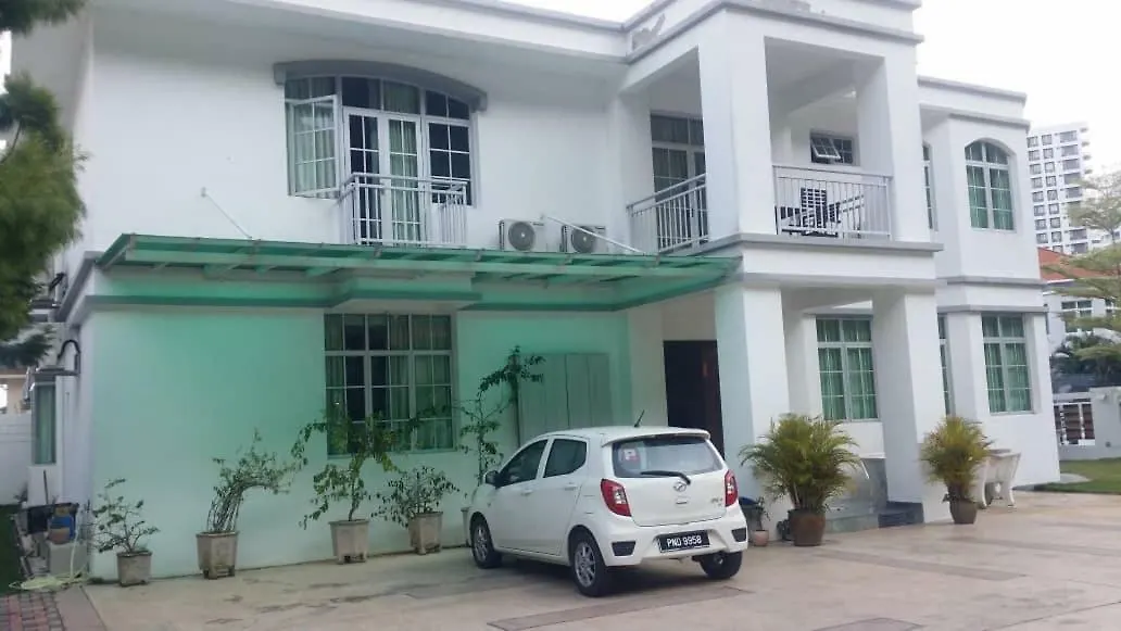 6, Persiaran Tanjung Bunga 3 Villa Batu Ferringhi