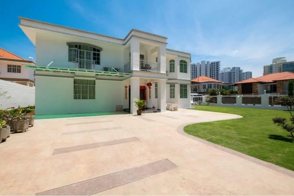 וילה הוילה באטו פרינג'י 6, Persiaran Tanjung Bunga 3 מלזיה